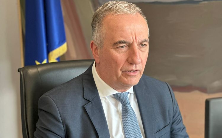  Σταύρος Καλαφάτης: “Η Τεχνητή Νοημοσύνη είναι η νέα πραγματικότητα που μετασχηματίζει ριζικά τον τομέα της Υγείας”.