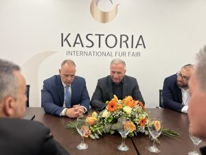 Σταύρος Καλαφάτης: “Η στήριξη της Κυβέρνησης στον κλάδο της γούνας είναι έμπρακτη και διαρκής”