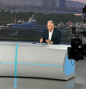 Στ. Καλαφάτης: «Έρευνα, καινοτομία και νέες τεχνολογίες αποτελούν βασικούς πυλώνες της σύγχρονης ανάπτυξης» – «Το 50% των πόρων του Αναπτυξιακού Νόμου -περίπου 1 δισεκ. ευρώ- κατευθύνονται στη Μακεδονία και τη Θράκη, σε όλη τη Β. Ελλάδα»