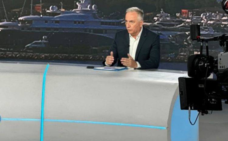  Στ. Καλαφάτης: «Έρευνα, καινοτομία και νέες τεχνολογίες αποτελούν βασικούς πυλώνες της σύγχρονης ανάπτυξης» – «Το 50% των πόρων του Αναπτυξιακού Νόμου -περίπου 1 δισεκ. ευρώ- κατευθύνονται στη Μακεδονία και τη Θράκη, σε όλη τη Β. Ελλάδα»
